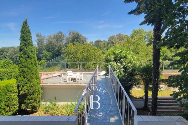 Toulouse, Maison de ville 6 Chambres -  263 m² à vendre