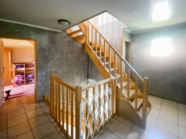 Maison Individuelle VAUREAL de 200* avec 4 chambres terrain 336 m2.