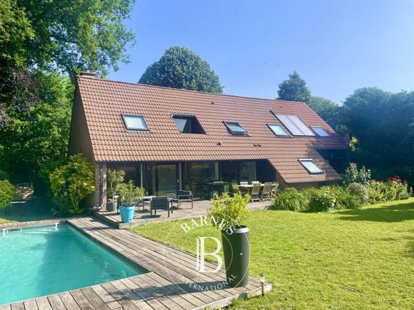 Villeneuve-d'Ascq, Maison 5 Chambres -  168 m² à vendre