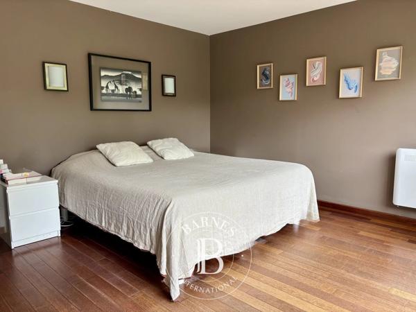 Villeneuve-d'Ascq, Maison 5 Chambres -  168 m² à vendre