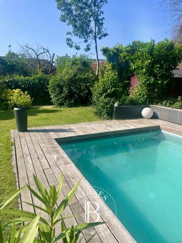 Villeneuve-d'Ascq, Maison 5 Chambres -  168 m² à vendre