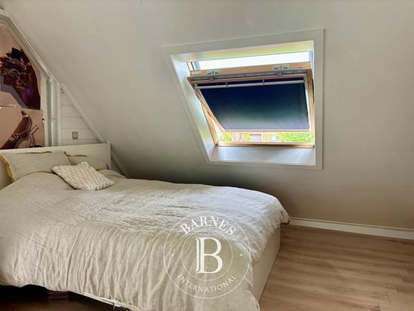 Villeneuve-d'Ascq, Maison 5 Chambres -  168 m² à vendre