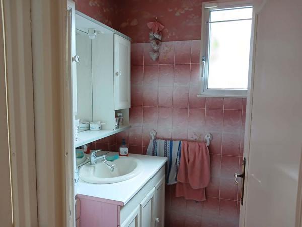 MAISON - F6  - PLAIN PIED POSSIBLE