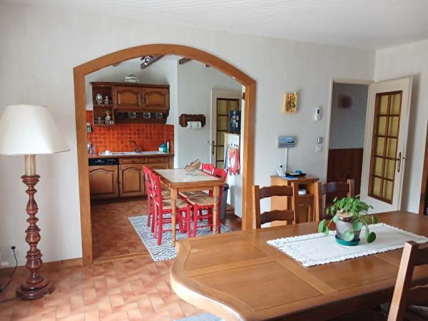 MAISON - F6  - PLAIN PIED POSSIBLE