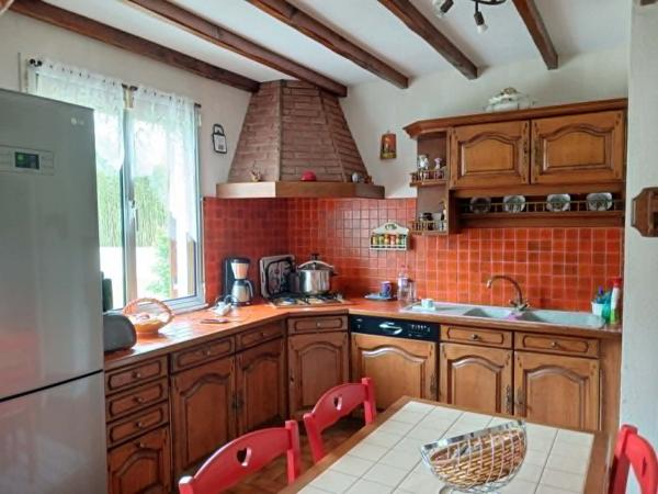 MAISON - F6  - PLAIN PIED POSSIBLE