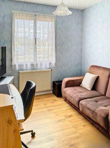 Maison lumineuse 5 chambres avec jardin, vie de plain-pied – Gare à pied