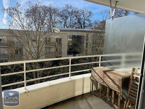 Appartement à louer 1 pièce 25m²
