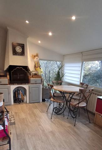 Villa de plain-pied, piscine et dépendance LE BOUSQUET D'ORB