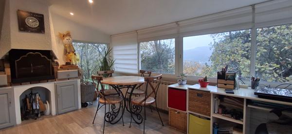 Villa de plain-pied, piscine et dépendance LE BOUSQUET D'ORB