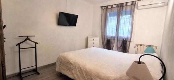 Villa de plain-pied, piscine et dépendance LE BOUSQUET D'ORB