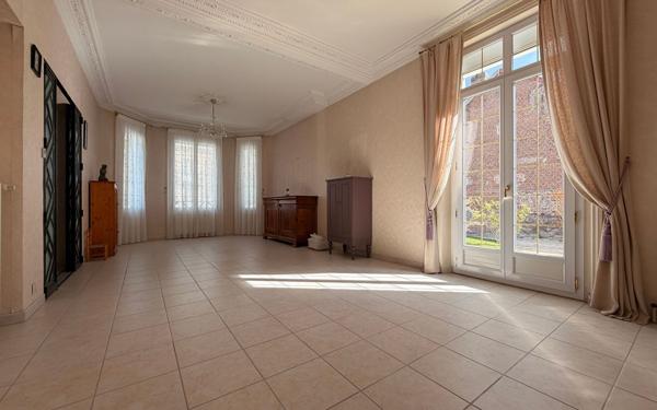 Maison à vendre    5 pièces • 143,20 m2 Compiègne