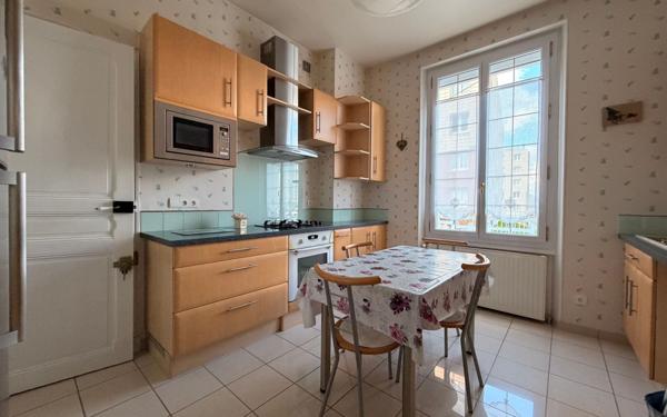 Maison à vendre    5 pièces • 143,20 m2 Compiègne