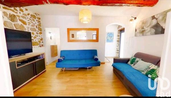 Maison de village 5 pièces de 109 m² à Châteauneuf-Villevieille (06390)