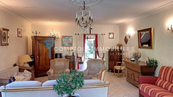Maison 12 pièce(s) 11 chambre(s) 264 m²