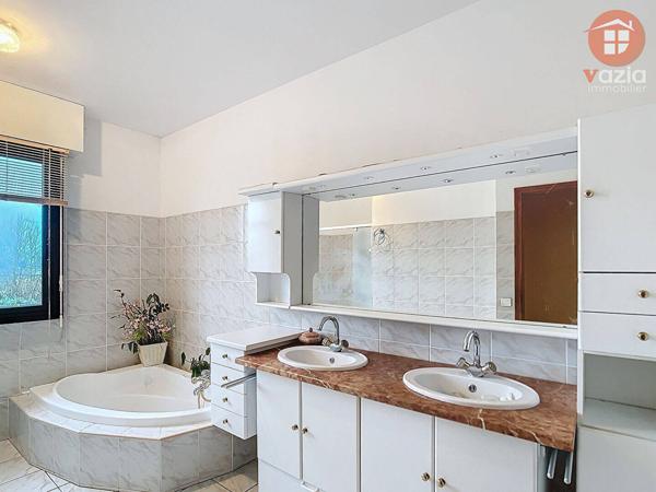 Maison à vendre - Coarraze 8 pièces de 233 m²