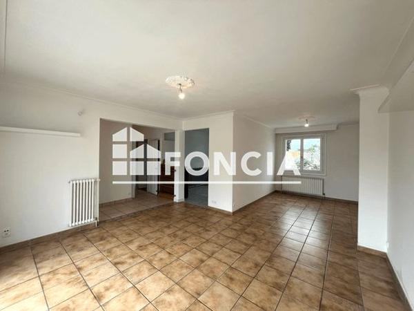 Location Appartement 3 pièces 75.3 m² - 32B RUE JULES VERNES Challans 85300