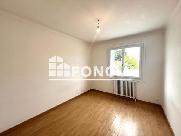 Location Appartement 3 pièces 75.3 m² - 32B RUE JULES VERNES Challans 85300