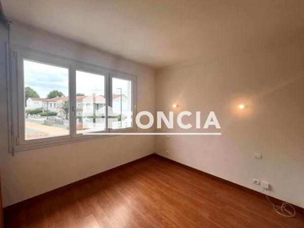 Location Appartement 3 pièces 75.3 m² - 32B RUE JULES VERNES Challans 85300