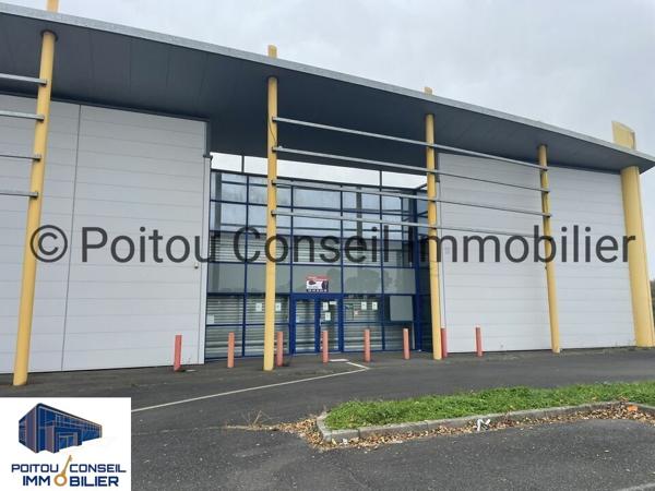 CELLULE COMMERCIALE DE 1185m2 SUR RETAIL DANS LA 1ERE ZONE COMMERCIALE NIORT CHAURAY