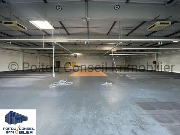 CELLULE COMMERCIALE DE 1185m2 SUR RETAIL DANS LA 1ERE ZONE COMMERCIALE NIORT CHAURAY