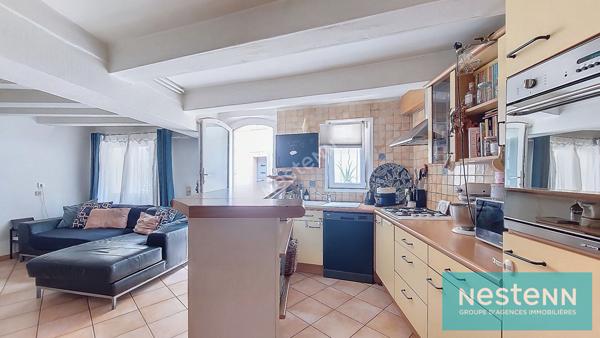 Maison à vendre à Istres - 4 pièces avec cour et terrasse