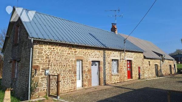 A Vendre à ST DENIS DE GASTINES (53500), en Mayenne.
Une maison d'habitation à rénover, compre...
