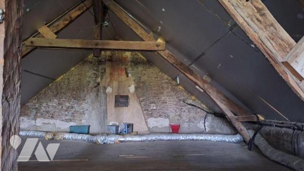 A Vendre à ST DENIS DE GASTINES (53500), en Mayenne.
Une maison d'habitation à rénover, compre...