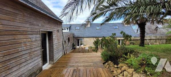 PORT de l'ABER WRAC'H. A proximité immédiate de la mer. Bien rare sur le marché. Magnifique lon...