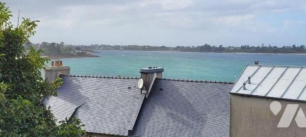 PORT de l'ABER WRAC'H. A proximité immédiate de la mer. Bien rare sur le marché. Magnifique lon...