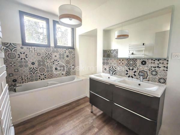 Maison traditionnelle de 146 m²