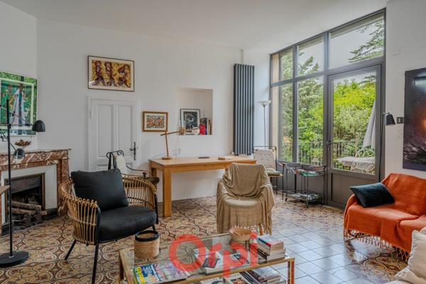 Maison à vendre    6 pièces •  Villeneuve-de-Berg