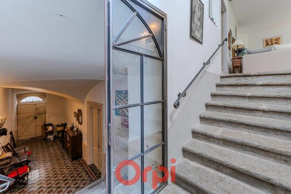 Maison à vendre    6 pièces •  Villeneuve-de-Berg