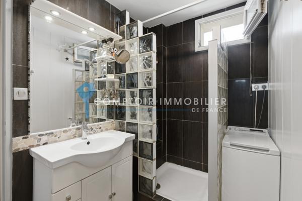 Appartement
                                                                                                                                                                                                                                                                                                                        4 pièce(s)                                                                                                                                                                                                          3 chambre(s)                                                                                                                                                                                                          67  m²