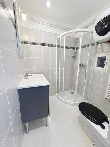 Saint-Affrique (12400) Studio rénové lumineux 27 m²