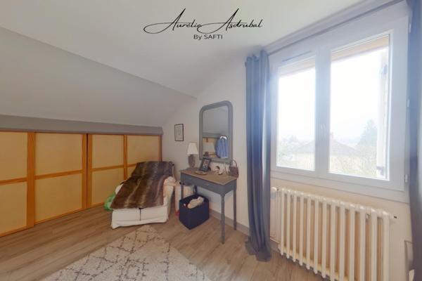 Très belle maison avec grand jardin arboré et piscine à Sarlat