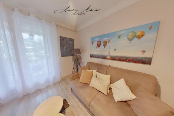 Très belle maison avec grand jardin arboré et piscine à Sarlat