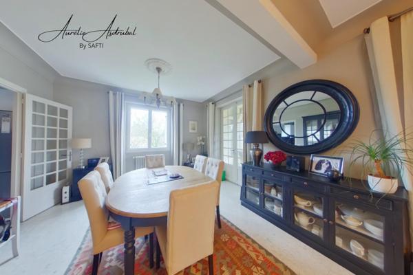 Très belle maison avec grand jardin arboré et piscine à Sarlat