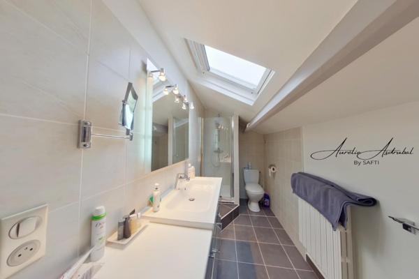 Très belle maison avec grand jardin arboré et piscine à Sarlat