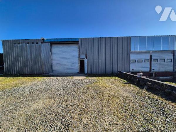 Bien mixte à usage de garage avec partie habitation en duplex et possibilité loft