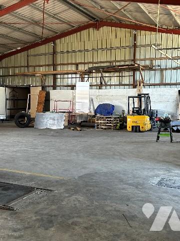 Bien mixte à usage de garage avec partie habitation en duplex et possibilité loft