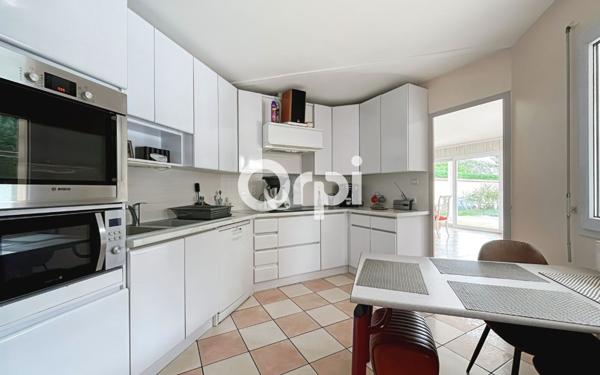 Maison à vendre    5 pièces •  Chazelles-sur-Lyon