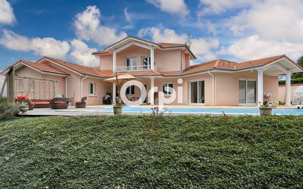 Maison à vendre    5 pièces •  Chazelles-sur-Lyon