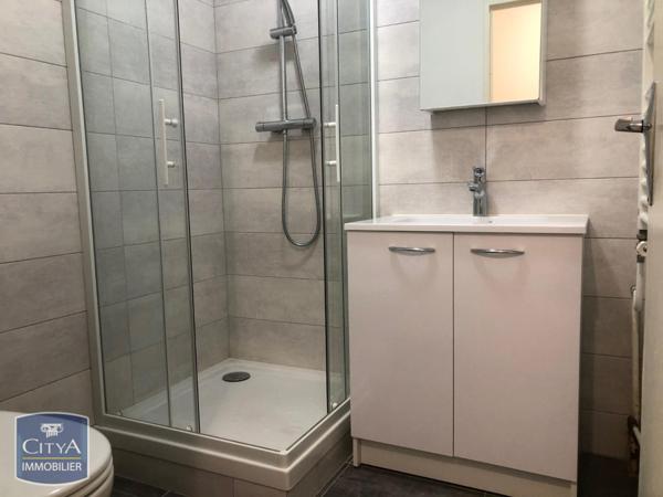 Appartement à louer 1 pièce 28.09m²