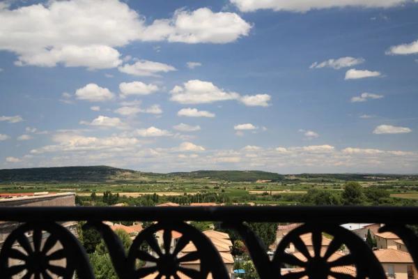 Rare Opportunité d’Affaires : Resort Gay Haut de Gamme – Murs et Fonds de Commerce à Vendre