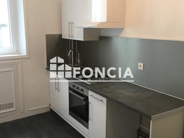 Location Appartement 2 pièces 67.67 m² - 23 RUE DU CHATEAU Brest 29200