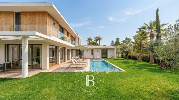 Aix-en-Provence, Villa 4 Chambres -  280 m² à vendre