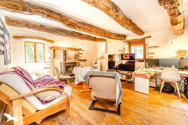Maison à vendre 241 960 € Motreff 6 p 138 m² DPE D