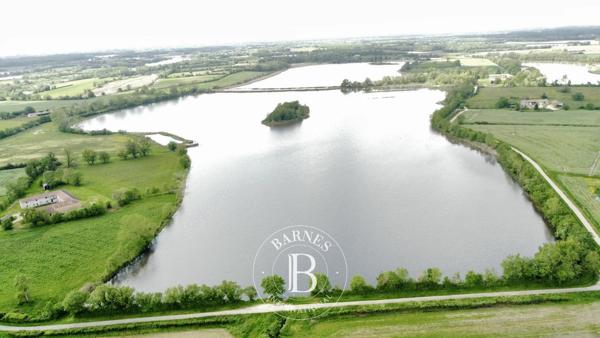 Villars-les-Dombes, Propriété  1 000 m² à vendre