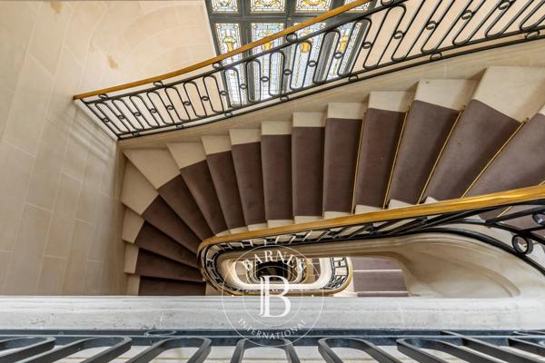 Paris 16ème, Appartement 4 Chambres -  165 m² à vendre