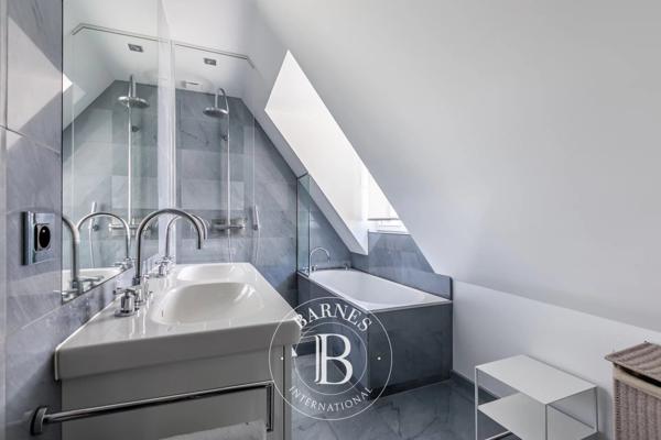 Paris 16ème, Appartement 4 Chambres -  165 m² à vendre
